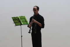 アーロンさん　演奏